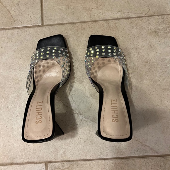 Schutz Lizah crystal sandals - Picture 2 of 11